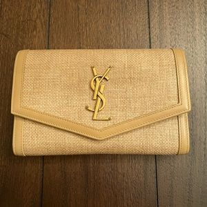 YSL flap with removable chain. Raffia tabora natural